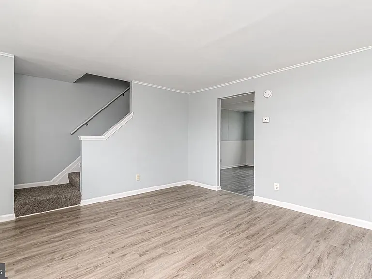 2020 Dineen Dr — Photo 19