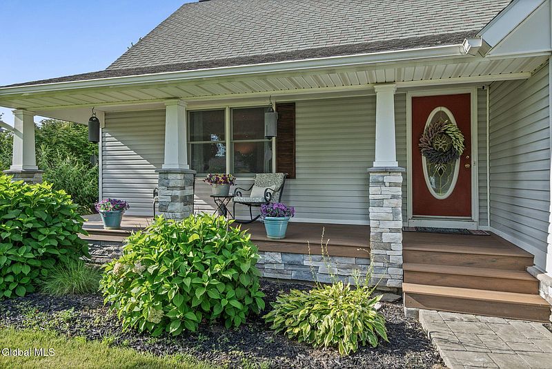 5th image of 122 Latham Ridge Road