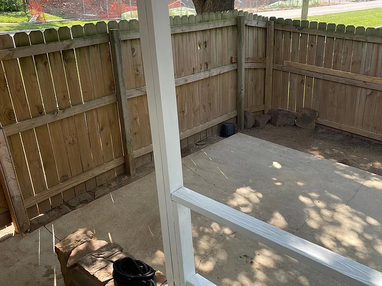 232 W Ash St — Photo 13