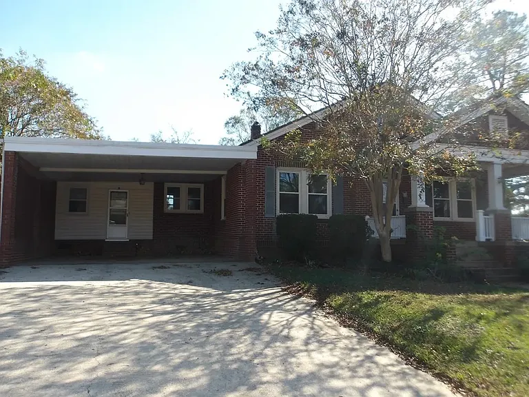 807 Holloway Ave — Photo 2