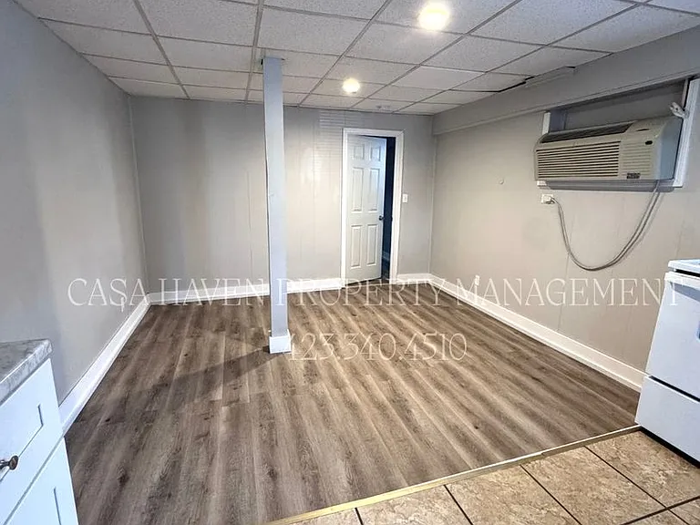 Limited-Time Special: All Utilities Included + First Month FREE with a 13-Month Lease! — Photo 5
