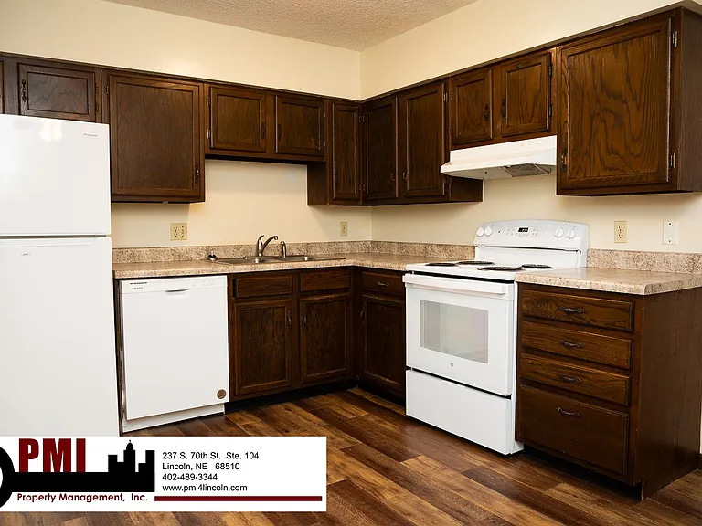 2323 D St #5 — Photo 12