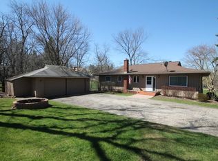 20851 N Exmoor Ave, Barrington, IL 60010