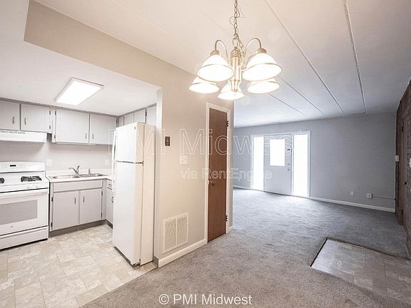 4th image of 324 Progress Rd #B6