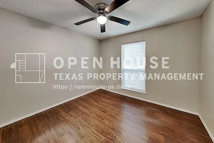 4208 Selina Ct — Photo 11