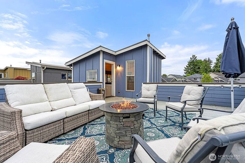 3rd image of 3057 Banks Lane SW