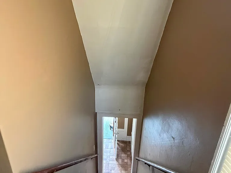 12420 Phillips Ave — Photo 10