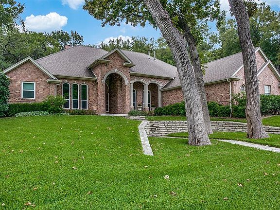 2nd image of 2317 Valley View Dr