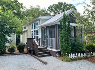 12 Empire Ln, Flat Rock, NC 28731