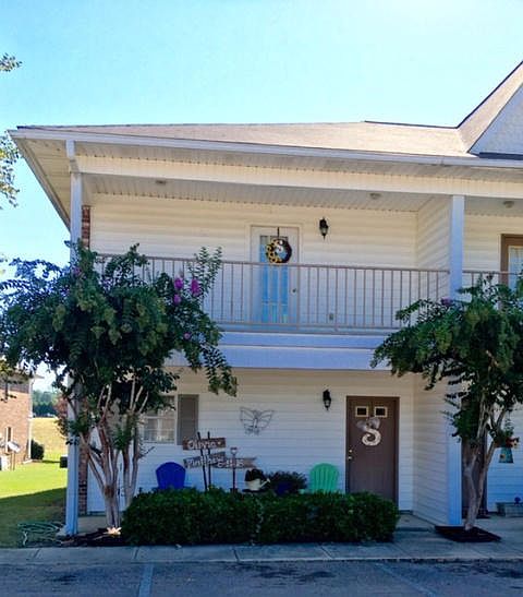 1st image of 202 Tomlinson Dr APT 5A