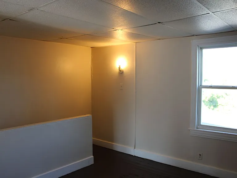 103 W 6th Ave #2 — Photo 17