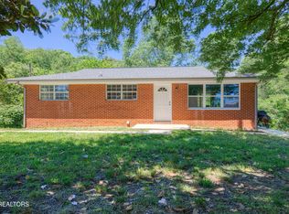 112 Carter Dr, Loudon, TN 37774