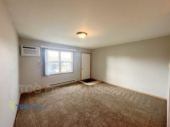 3rd image of 1103 Carrie Ln APT 8