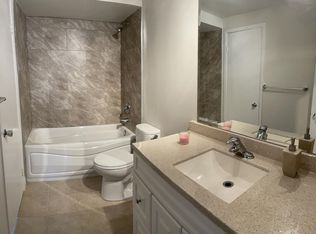 4 McNairn Ct, Richmond Hill, ON L4C 5X1