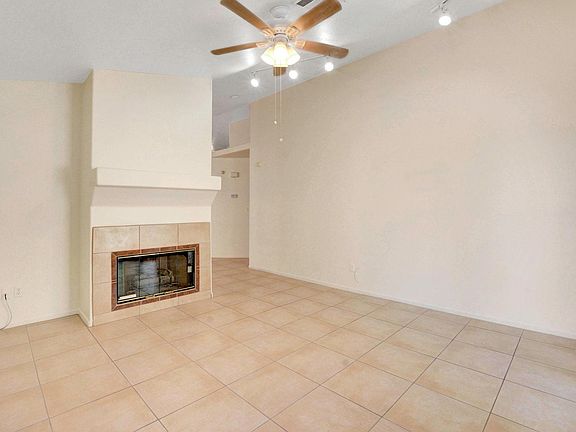 3rd image of 3945 Canyon Meadows Ct