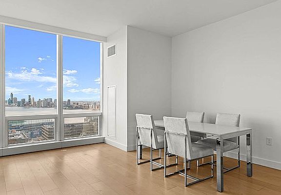 4th image of 15 Hudson Yard #35B