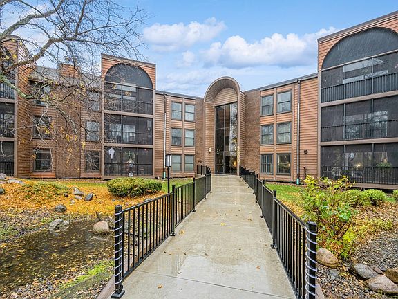 3rd image of 9600 Portland Ave S APT 309