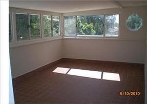 5th image of 4057 Pedley Ave