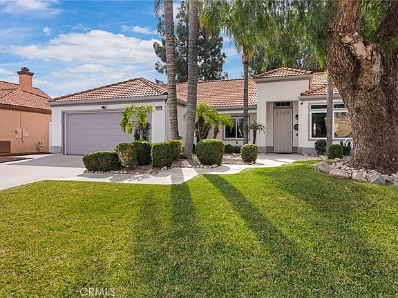 2nd image of 705 Fuchsia Ln