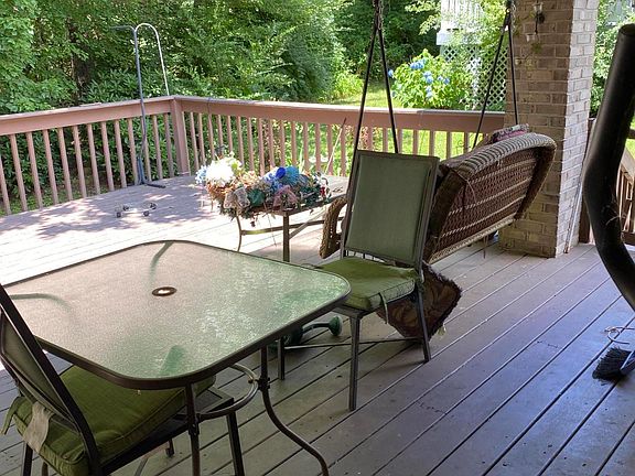 5th image of 356 Southgate Dr