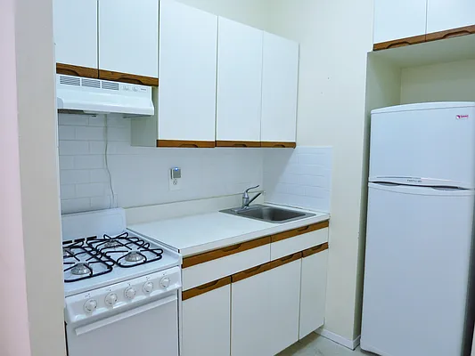 Rented by City & Suburban | media 50