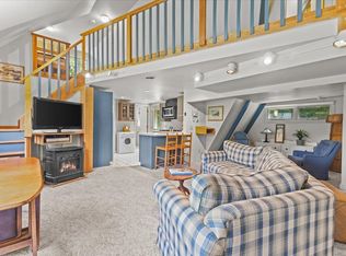 69 Scribner Rd, Stowe, VT 05672