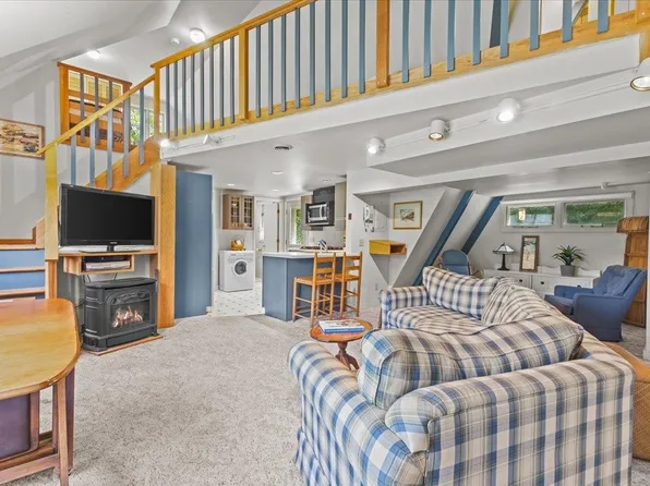 69 Scribner Road, Stowe, VT 05672