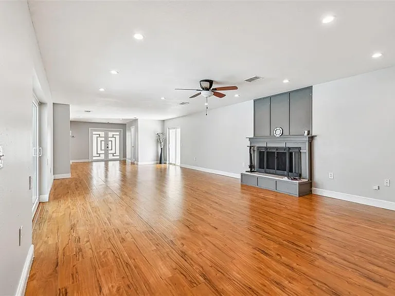 1302 Brandonwood Dr — Photo 20
