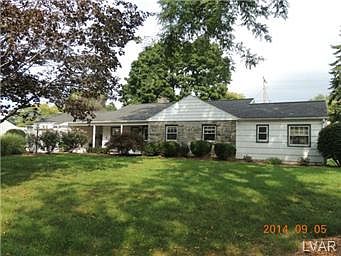 1st image of 46 Old Orchard Dr