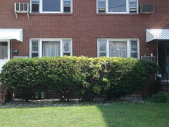 Lovely 4 plex building