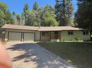 811 Indian Meadows Dr, Happy Camp, CA 96039