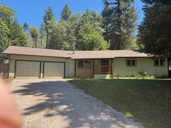 811 Indian Meadows Dr, Happy Camp, CA 96039