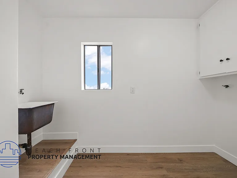 2511 Voorhees Ave — Photo 13