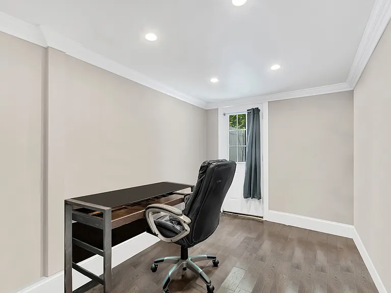 25 Pilling St #1 — Photo 6