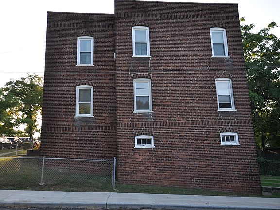 2nd image of 51 Arnold St