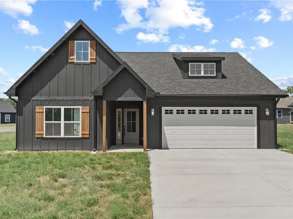 606 Catalpa St, Independence, KS 67301
