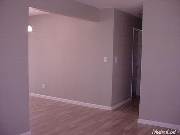 4th image of 4100 Greenview Dr