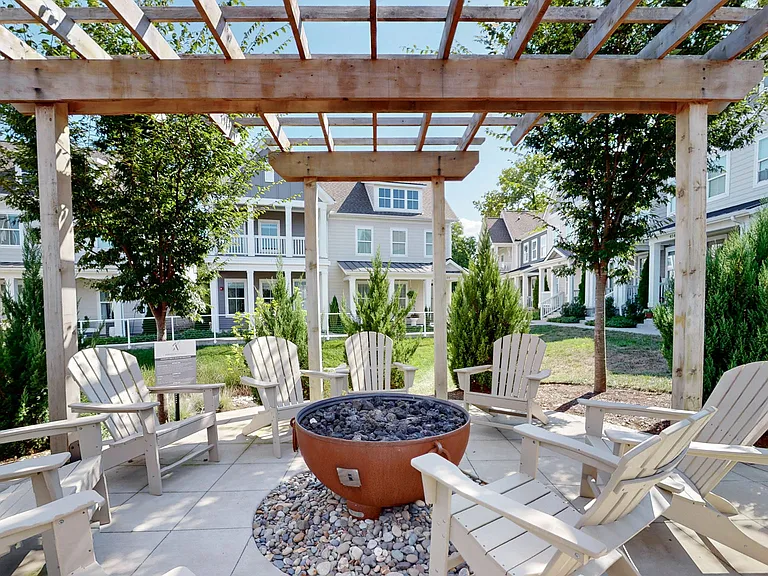 425 Herringbone Ct — Photo 15