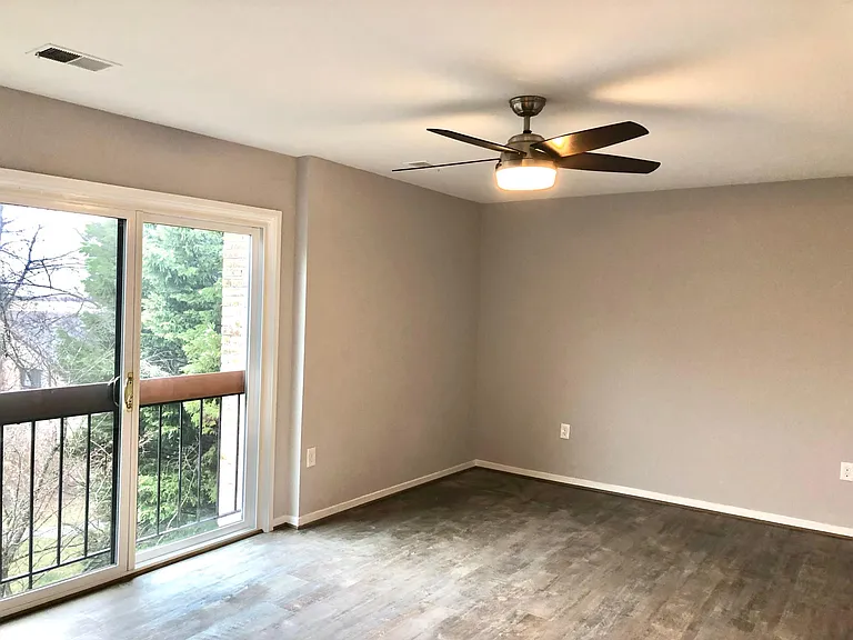 3154 Eakin Park Ct — Photo 16