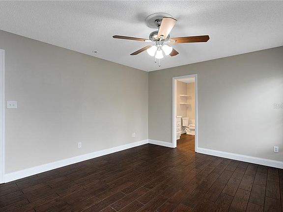 5th image of 501 Pinesong Dr
