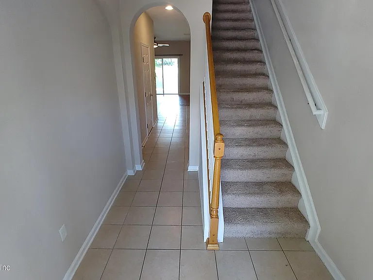 5976 Pavilion Dr — Photo 6