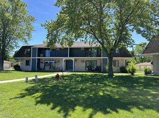 3207 W Mangold Ave APT B, Milwaukee, WI 53221
