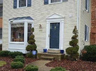 2908 Ellenwood Dr, Fairfax, VA 22031