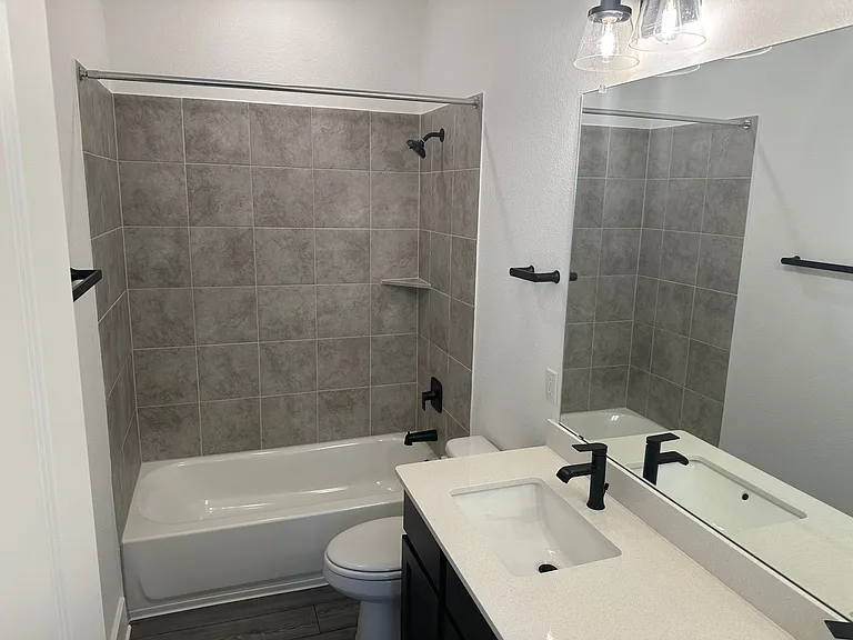 Full bath upstairs