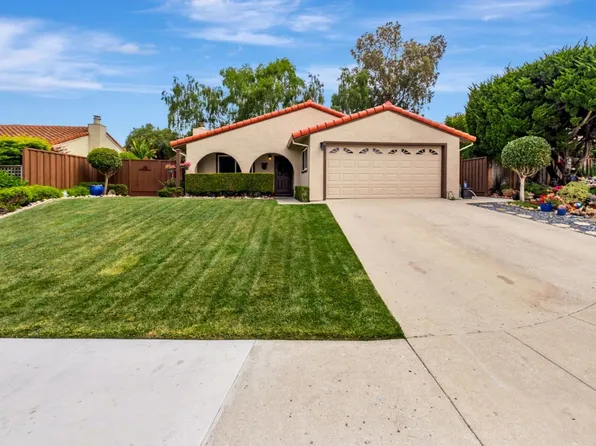 19 Magnolia Ct, Watsonville, CA 95076