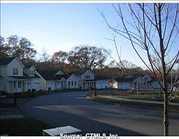 2nd image of 68 Fairway Dr