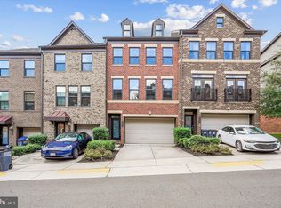 9267 Wood Violet Ct, Fairfax, VA 22031