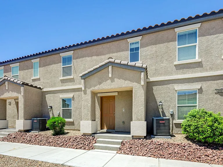 5205 Silica Chalk Ave — Photo 3