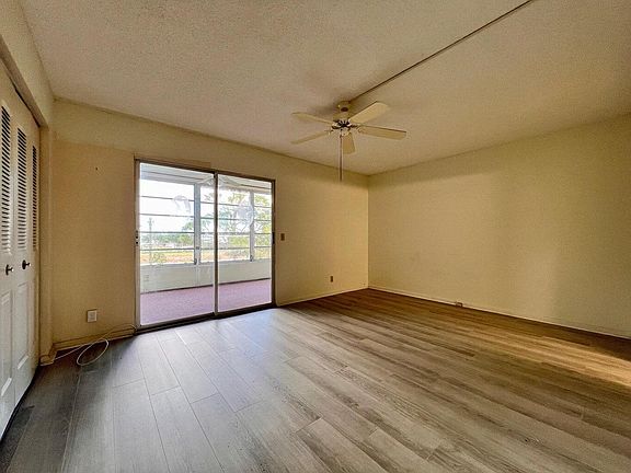 5th image of 434 Southampton B