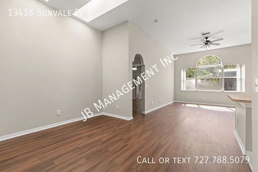 Available Now!! Gorgeous 3-Bed/2-Bath in Fawn Ridge — Photo 4